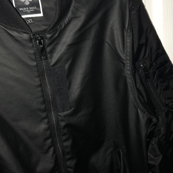 Leather material jacket. - Picture 4 of 4